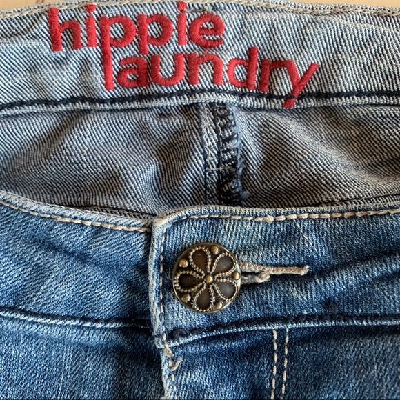 Hippie Laundry Vanilla Star Embroidered Hem Distressed Straight Leg Jeans - Picture 7 of 14